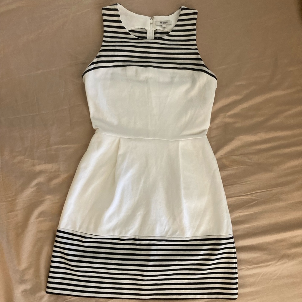 Madewell cream dress with pockets, sz small